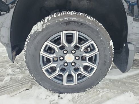 Used 2023 Chevrolet Colorado LT image 27