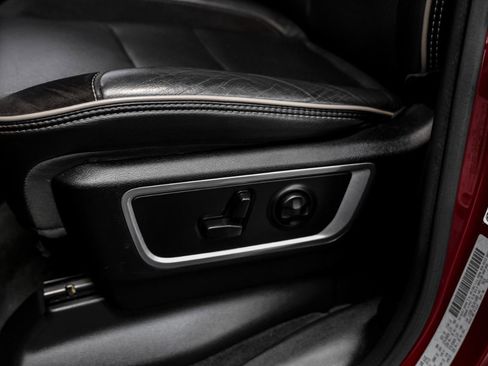 Used 2020 RAM 1500 Laramie w/ Sport Appearance Package AWD/4WD image 30
