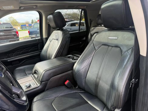 Used 2018 Ford Expedition Platinum AWD/4WD image 17