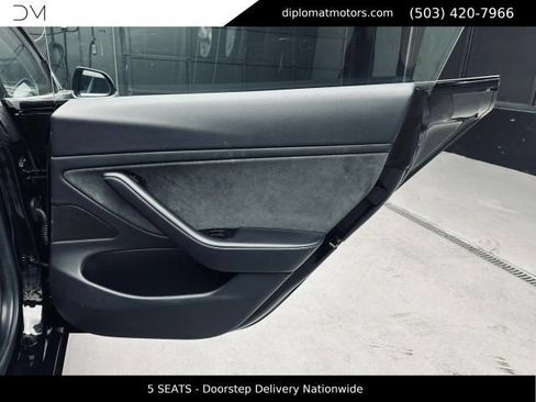 Used 2018 Tesla Model 3 Long Range RWD image 26
