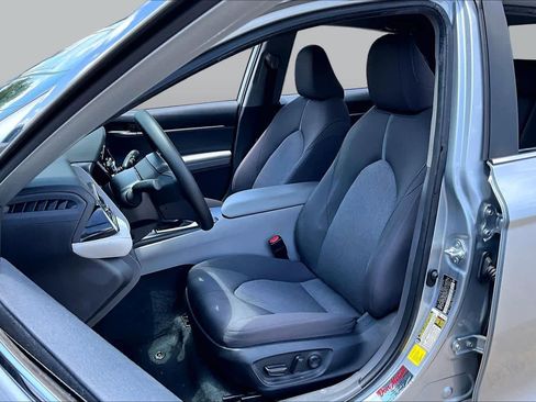 Used 2023 Toyota Camry LE FWD image 8