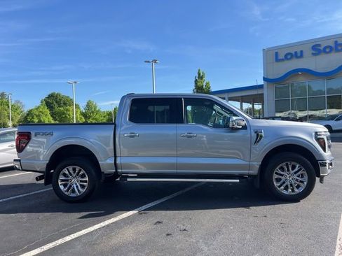 Used 2025 Ford F150 Lariat w/ Equipment Group 501A Mid image 5