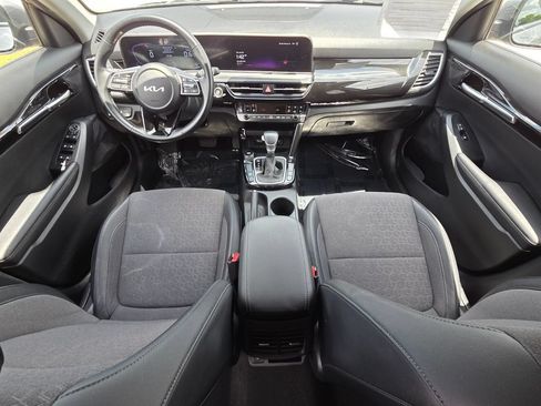 Used 2025 Kia Seltos S FWD image 24