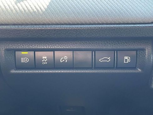 Used 2026 Toyota Camry SE image 23