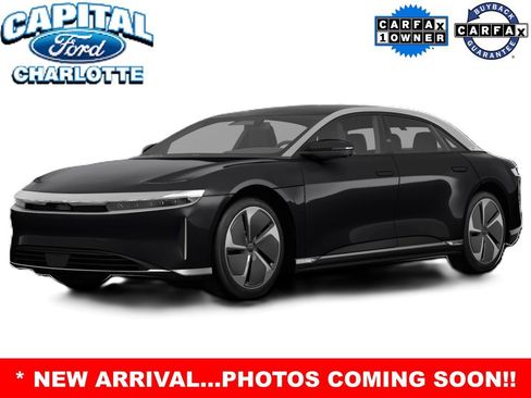 Used 2024 Lucid Air Touring image 2
