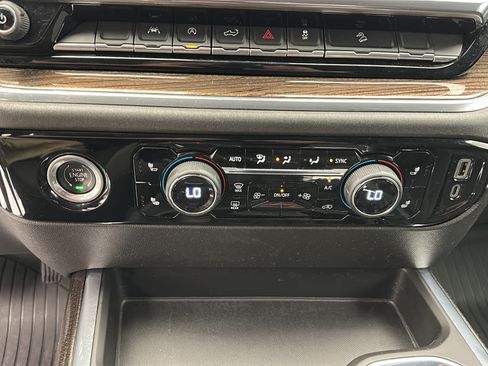 Used 2023 Chevrolet Silverado 1500 LT AWD/4WD image 21