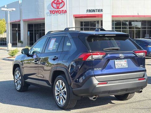Certified 2022 Toyota RAV4 XLE Premium AWD/4WD image 5