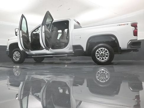 Used 2026 Chevrolet Silverado 2500 LT AWD/4WD image 59