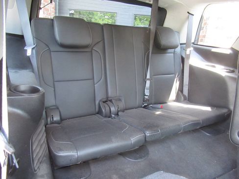 Used 2018 Chevrolet Tahoe Premier AWD/4WD image 10