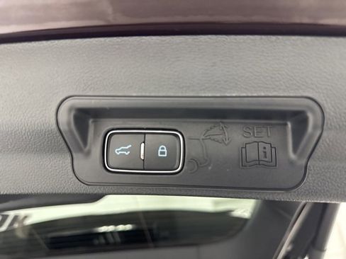 Used 2023 Ford Explorer Limited w/ Equipment Group 301A image 30