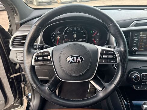 Used 2019 Kia Sorento SX image 26