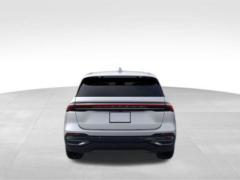 New 2026 Lincoln Nautilus Premier AWD/4WD image 6