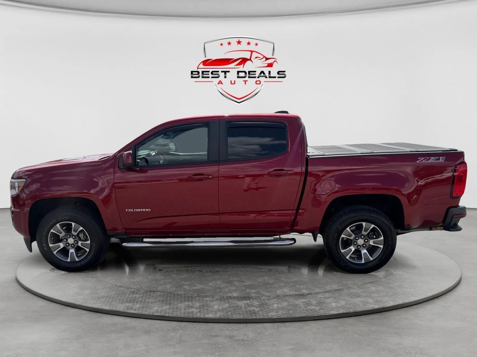 Used 2017 Chevrolet Colorado Z71 RWD image 2