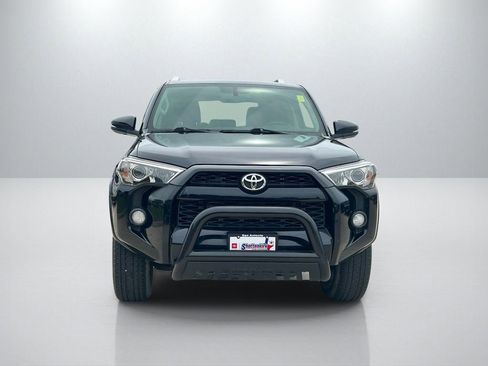 Used 2018 Toyota 4Runner SR5 Premium AWD/4WD image 2