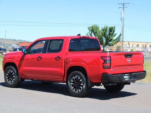 Used 2024 Nissan Frontier S w/ Technology Package AWD/4WD image 4