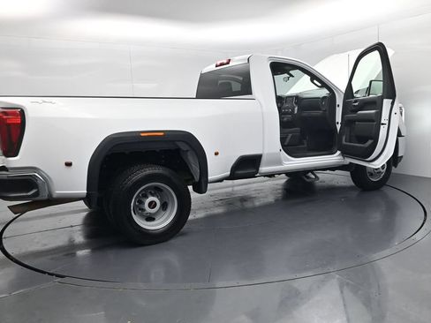 Used 2022 GMC Sierra 3500 Pro w/ Convenience Package AWD/4WD image 55
