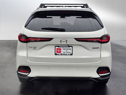 Used 2025 MAZDA CX-70 Plug-In Hybrid w/ Premium Plus image 4