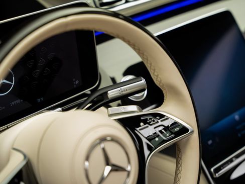 Used 2024 Mercedes-Benz Maybach S 580 4MATIC image 59
