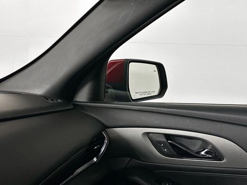 Used 2023 Chevrolet Traverse LT image 26