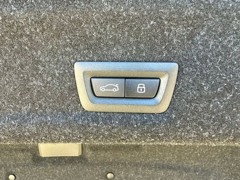 New 2026 BMW 330i Sedan w/ Premium Package image 16