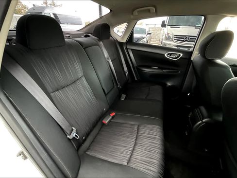 Used 2019 Nissan Sentra SV FWD image 20