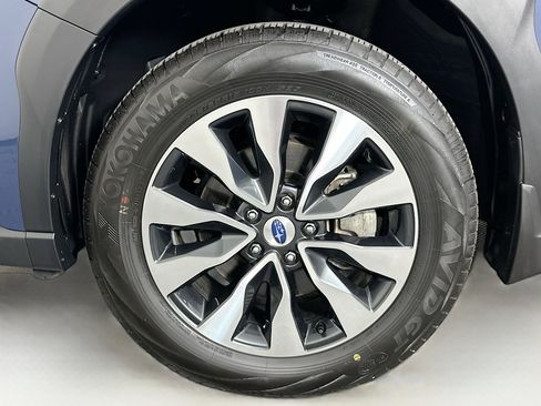 Used 2023 Subaru Outback Limited XT AWD/4WD image 11