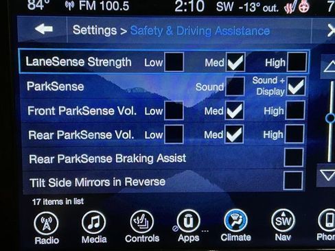 Used 2017 Chrysler Pacifica Limited w/ UConnect Theater Package image 53