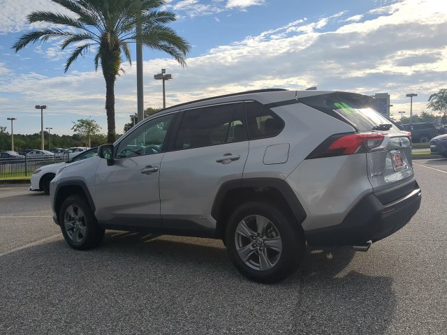 Certified 2024 Toyota RAV4 LE AWD/4WD image 6