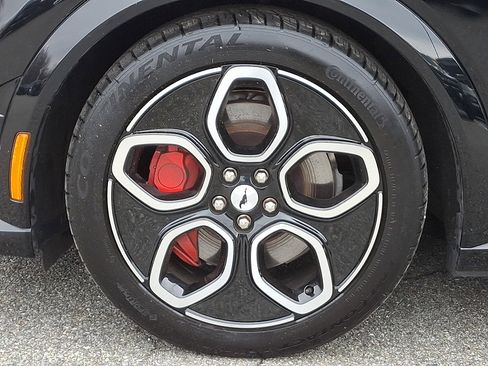 Certified 2022 Ford Mustang Mach-E GT image 28