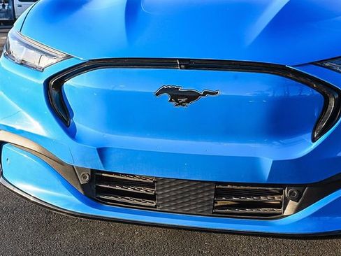 Used 2023 Ford Mustang Mach-E Premium image 5