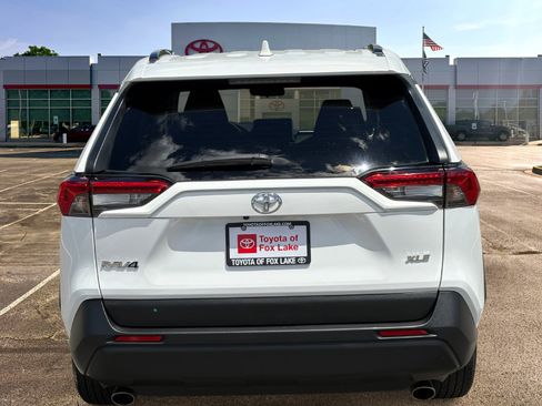 Used 2024 Toyota RAV4 XLE FWD image 6