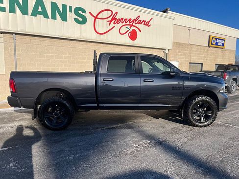 Used 2018 RAM 1500 Sport w/ Sport Premium Group image 7