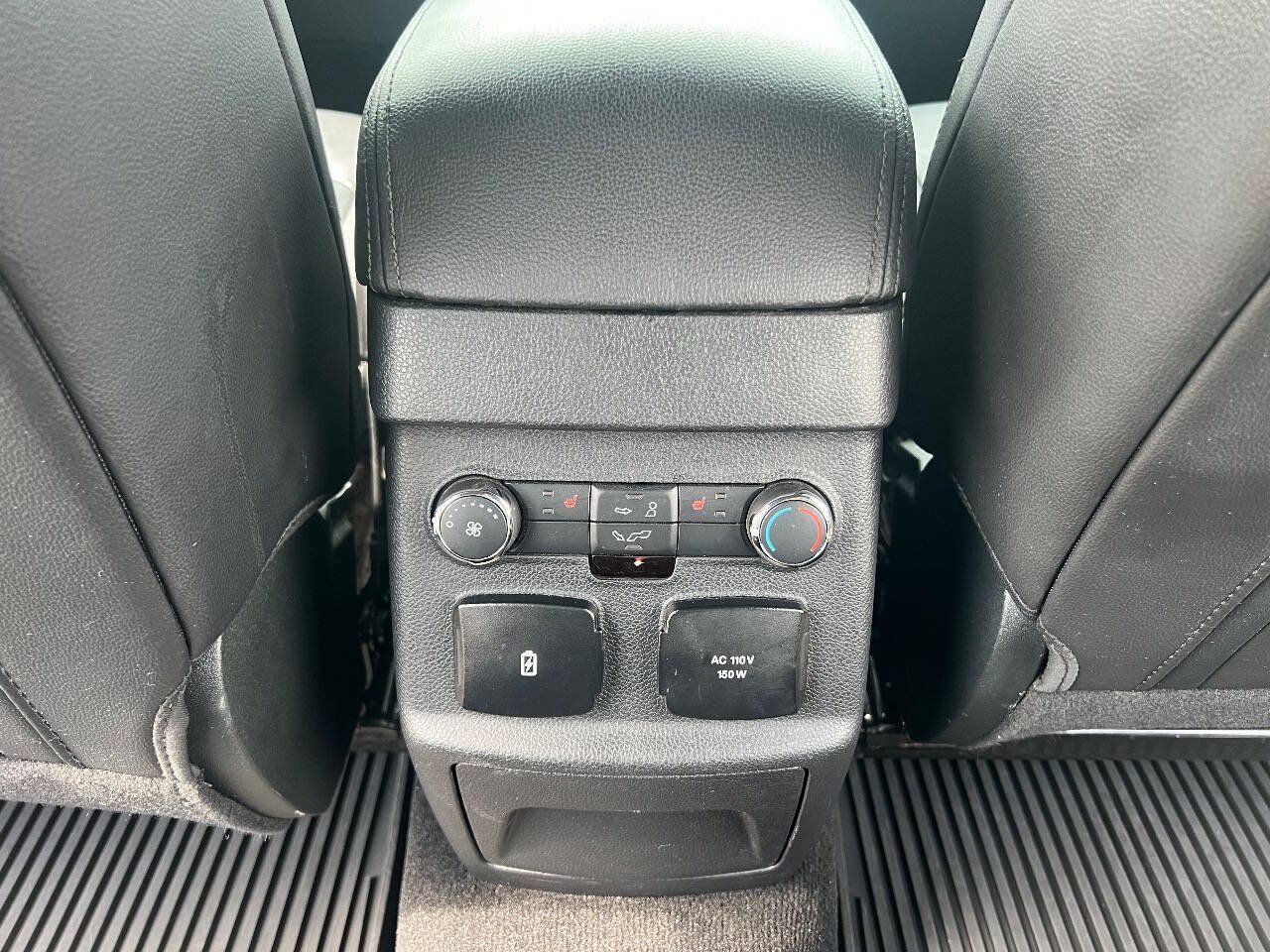 Used 2018 Ford Explorer Limited w/ Equipment Group 301A AWD/4WD image 25