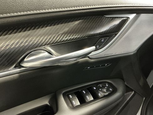 Used 2025 Cadillac XT6 Sport AWD/4WD image 16