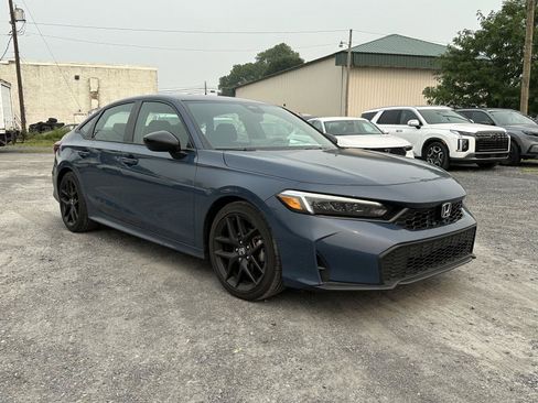 Used 2025 Honda Civic Sport image 2