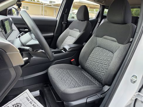 Used 2026 Nissan Kicks SV FWD image 23