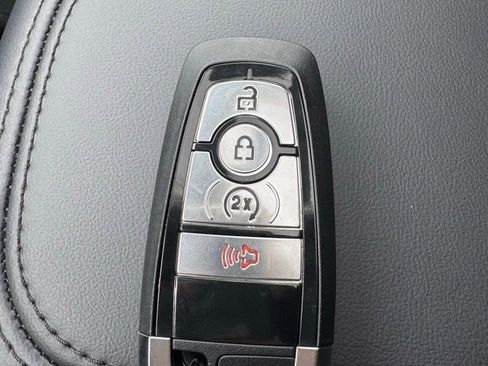 New 2026 Ford Maverick Lariat w/ Black Appearance Package image 25