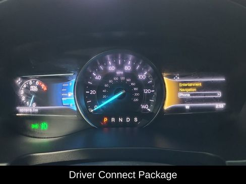 Used 2017 Ford Explorer XLT w/ Equipment Group 202A image 7