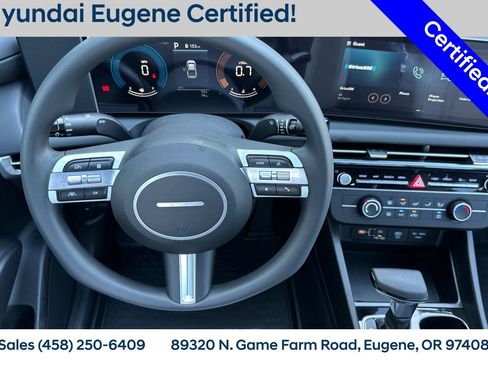 Used 2025 Hyundai Santa Cruz SE image 17