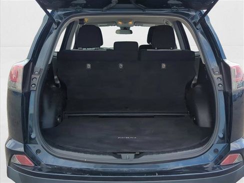 Used 2018 Toyota RAV4 LE Plus image 6