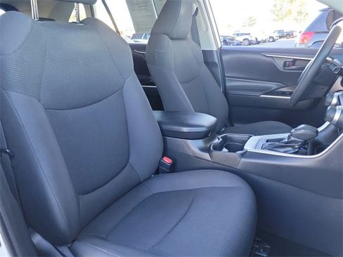 Used 2019 Toyota RAV4 LE image 22