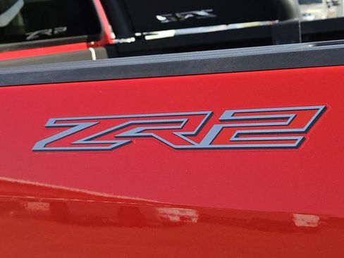 Used 2019 Chevrolet Colorado ZR2 w/ ZR2 Dusk Special Edition AWD/4WD image 9