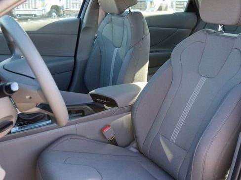 New 2026 Hyundai Elantra SE FWD image 10