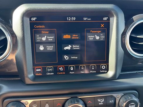 Used 2022 Jeep Wrangler Unlimited Rubicon w/ Dual Top Group image 33