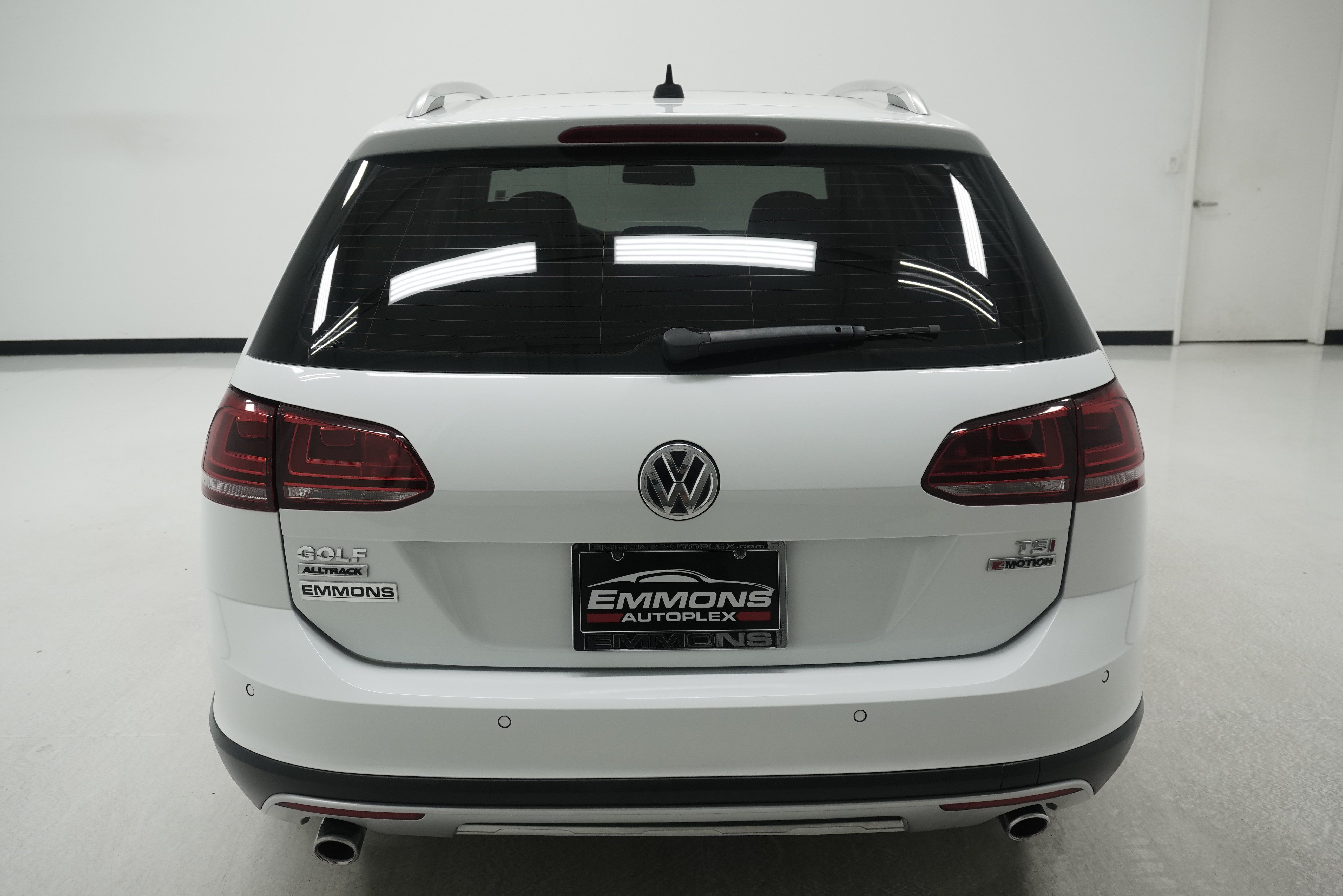 Used 2017 Volkswagen Golf Alltrack SEL AWD/4WD image 5