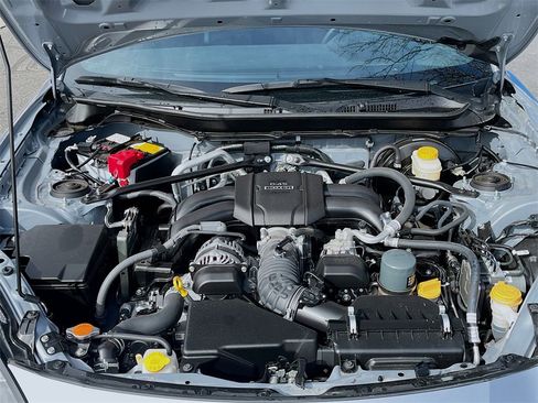 Used 2025 Toyota GR86 Premium w/ ALL Weather Mat Package (TMS) image 28