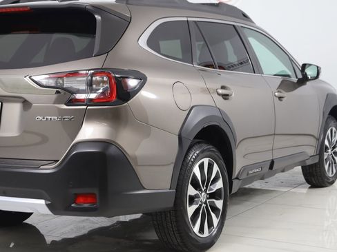 Used 2023 Subaru Outback Limited image 42