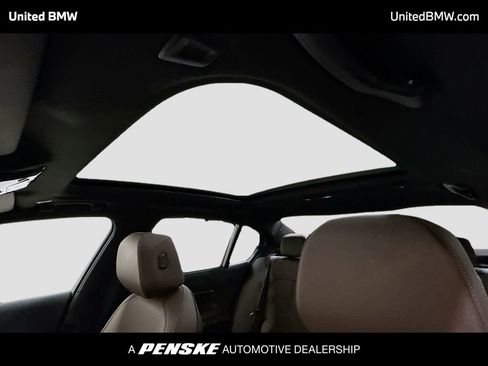 Used 2025 BMW i5 xDrive40 w/ Executive Package image 12