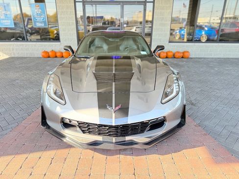 Used 2015 Chevrolet Corvette Z06 w/ 3LZ Preferred Equipment Group image 30