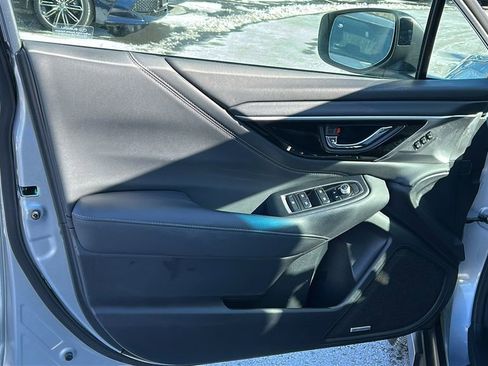 Used 2020 Subaru Outback Limited image 9